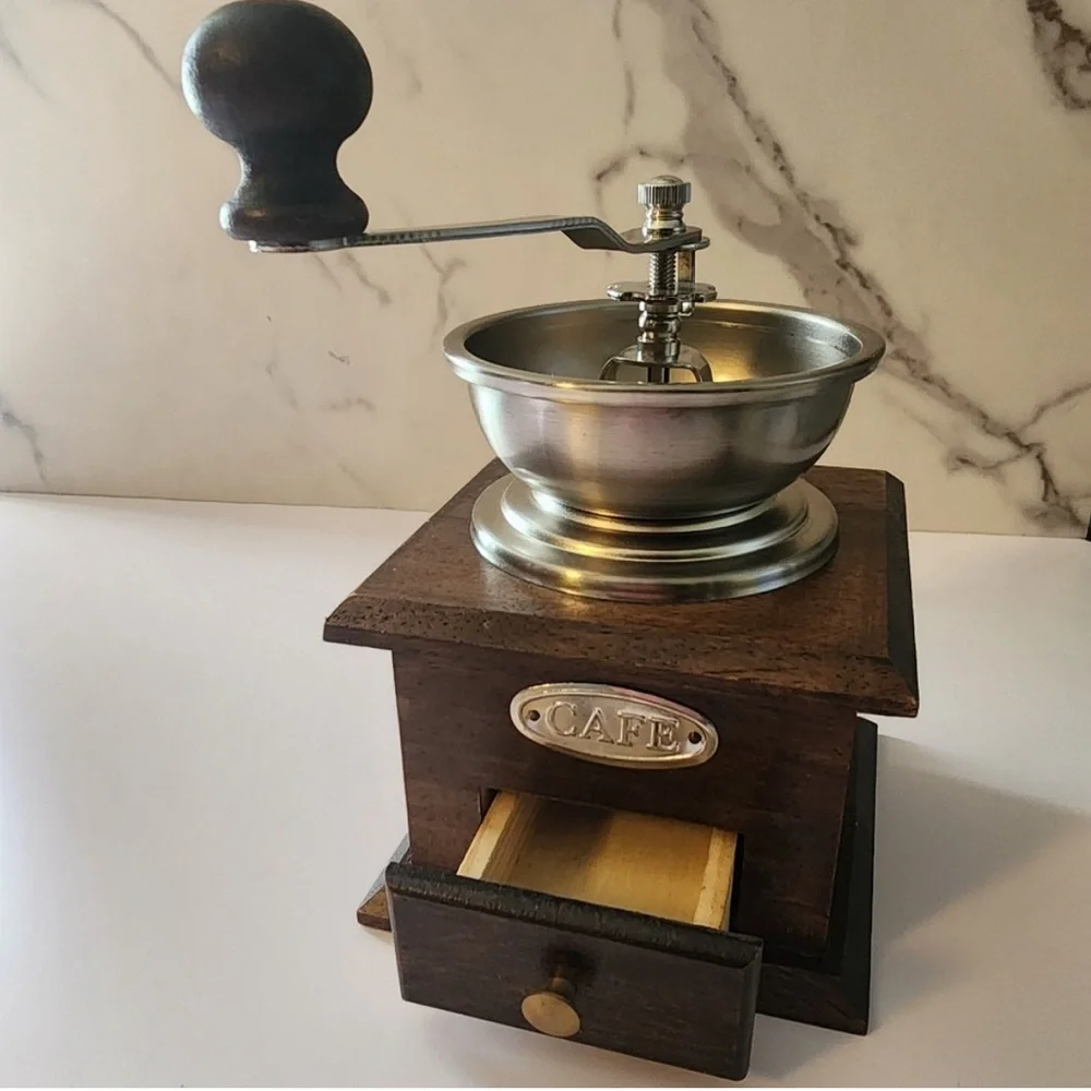 Vintage Handcrafted Wooden
Coffee Grinder - Picture 4 of 5